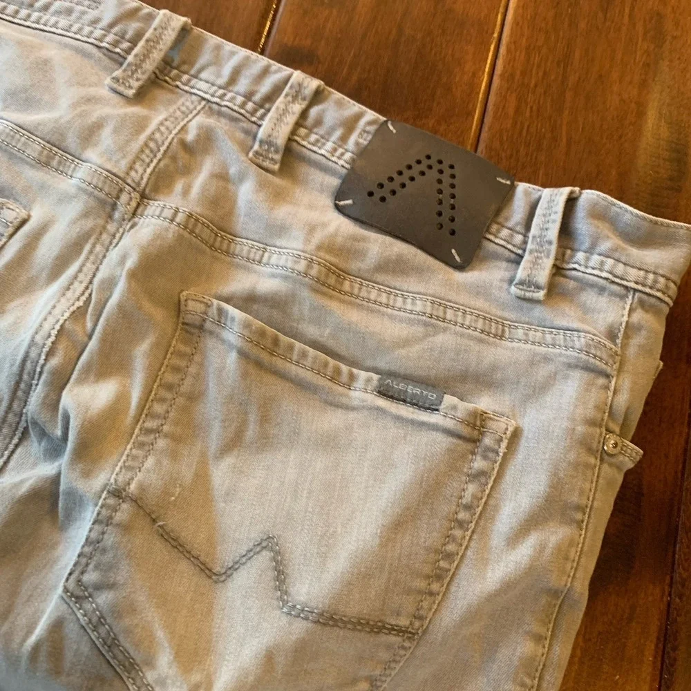 ALBERTO Light Blue Denim Bermuda Shorts Raw Hem Handmade Regular Slim Fit‎